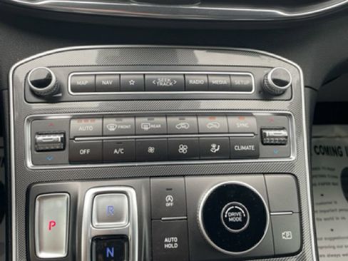 Used 2023 Hyundai Santa Fe SEL image 18