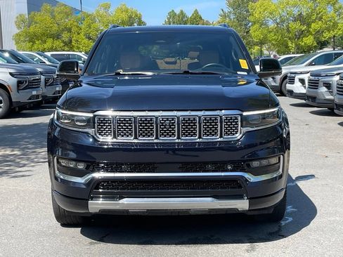 Used 2025 Jeep Grand Wagoneer Series III AWD/4WD image 2