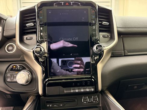 Used 2019 RAM 1500 Laramie image 23