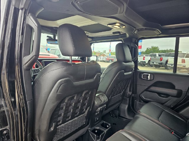 Used 2023 Jeep Gladiator Rubicon w/ Cold Weather Group AWD/4WD image 15