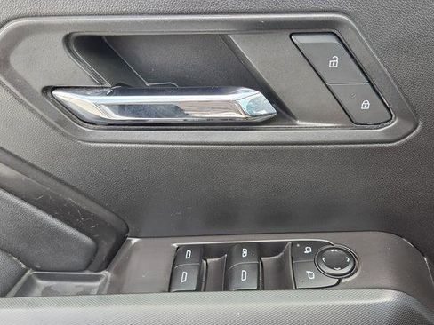 Used 2024 Chevrolet Colorado LT w/ LT Convenience Package RWD image 17