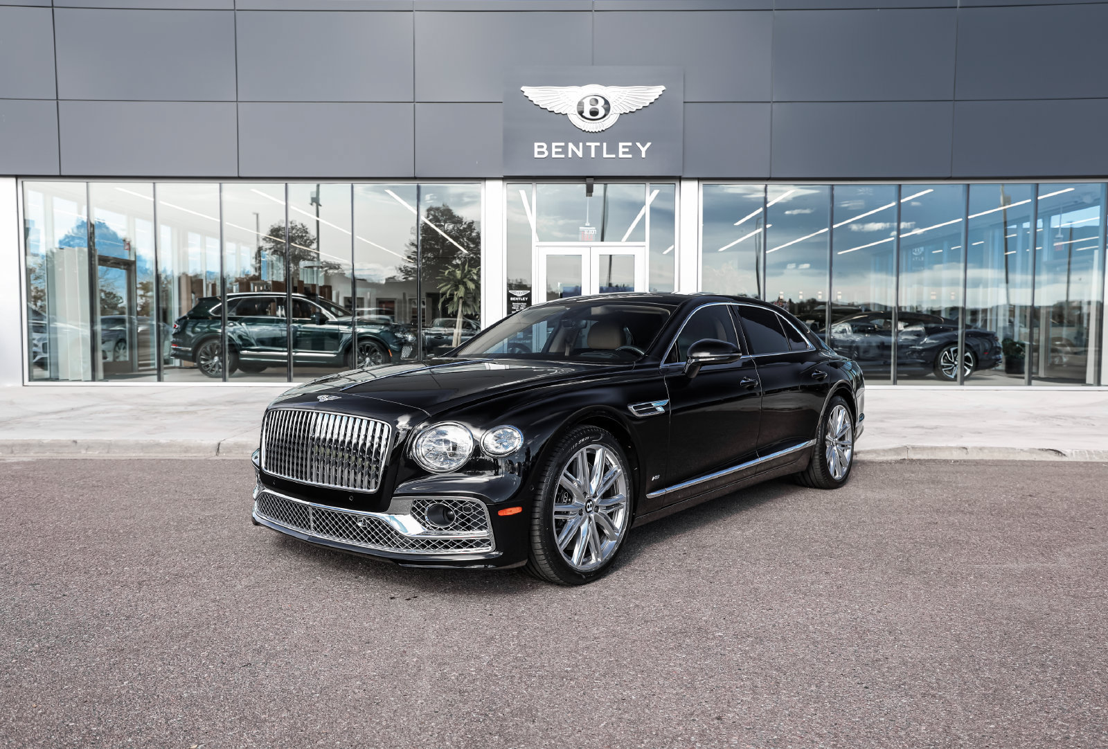 Certified 2022 Bentley Flying Spur V8 AWD/4WD image 1