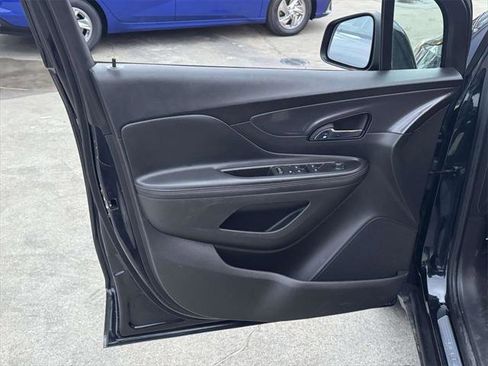 Used 2022 Buick Encore Preferred w/ Safety Package image 14