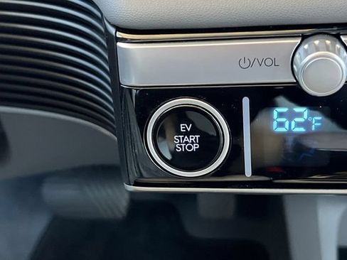Certified 2024 Hyundai Ioniq 5 Limited AWD/4WD image 28