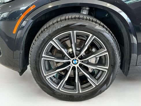 Used 2023 BMW X5 xDrive40i w/ M Sport Package AWD/4WD image 29