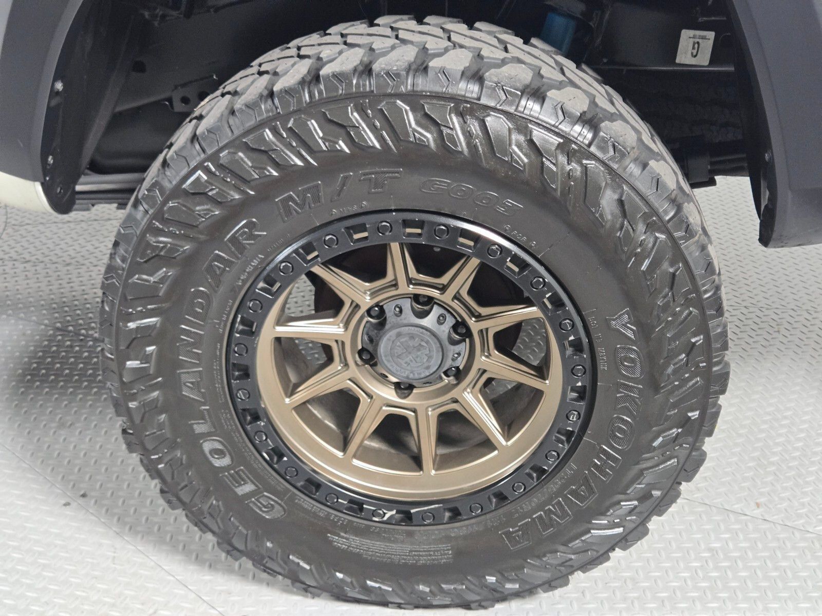 Used 2021 Toyota Tacoma TRD Off-Road w/ TRD Premium Off Road Package AWD/4WD image 10