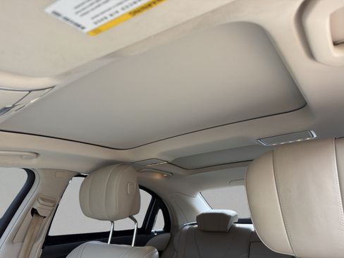 Used 2019 Mercedes-Benz S 560 Sedan image 9