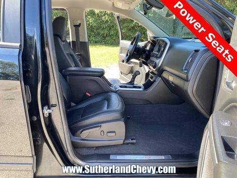 Used 2020 Chevrolet Colorado ZR2 w/ Colorado ZR2 Bison Edition image 22