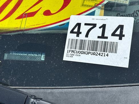 Used 2023 Ford Escape Active w/ Tech Pack #2 FWD image 3