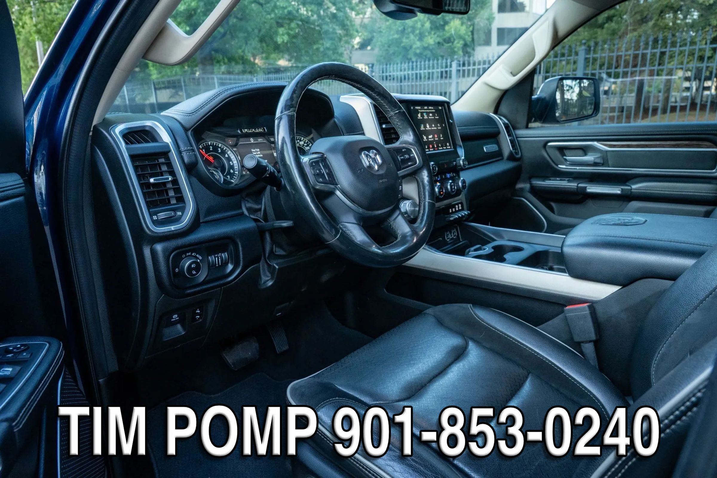Used 2019 RAM 1500 Laramie AWD/4WD image 10