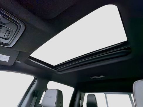 Used 2021 GMC Sierra 1500 AT4 w/ AT4 Premium Package image 15