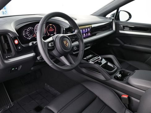 New 2026 Porsche Cayenne Coupe AWD/4WD image 4