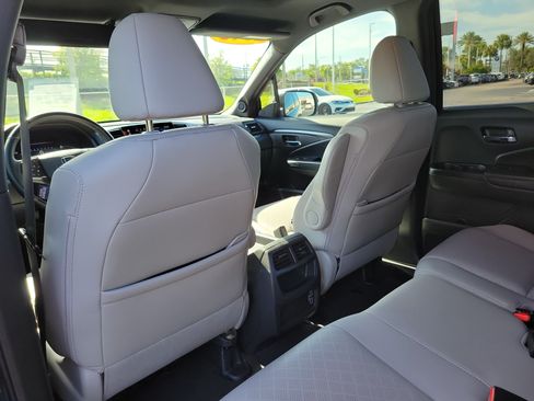 Used 2019 Honda Passport EX-L image 11
