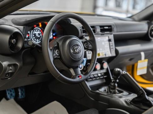 New 2026 Toyota GR86 YUZU Limited image 21