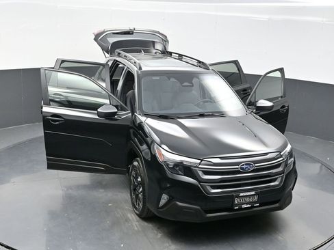 Used 2025 Subaru Forester Premium w/ Convenience Package #1 image 33