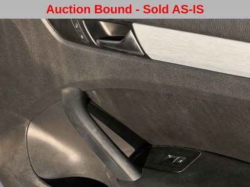 Used 2013 Volkswagen Passat 2.5 SE image 24