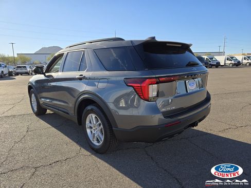 New 2026 Ford Explorer Active image 3