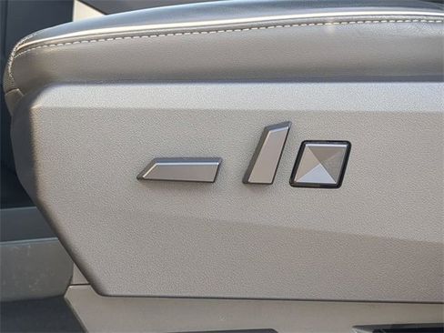 Used 2024 Tesla Cybertruck AWD Crew Cab image 21