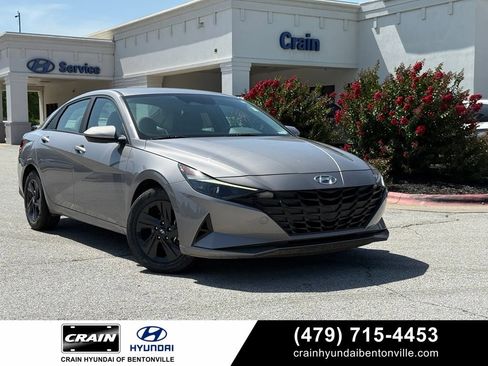Used 2023 Hyundai Elantra Blue FWD image 1