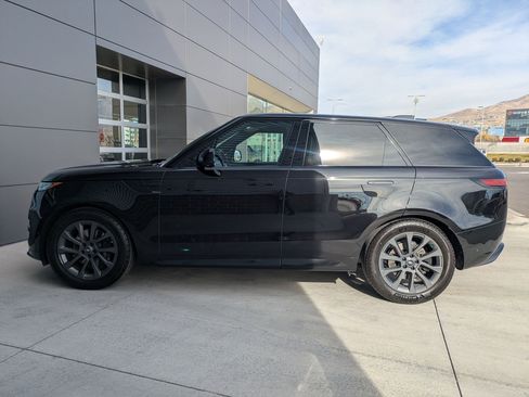 Used 2024 Land Rover Range Rover Sport Dynamic SE image 11