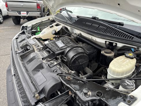 Used 2016 Chevrolet Express 3500 image 12