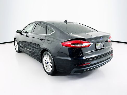 Used 2019 Ford Fusion SE image 5