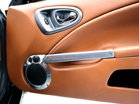 Used 2003 Aston Martin Vanquish RWD image 35