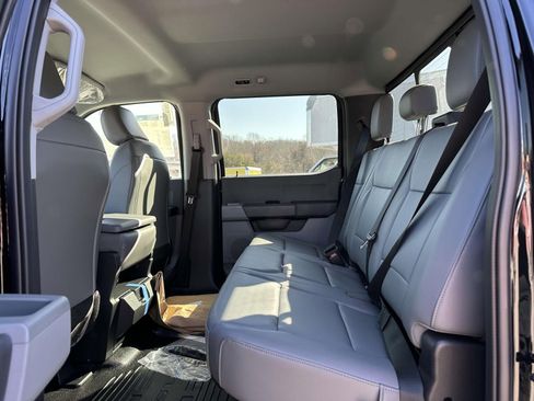 New 2025 Ford F550 4x4 Crew Cab Super Duty image 10