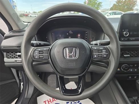 Used 2023 Honda Accord EX image 25