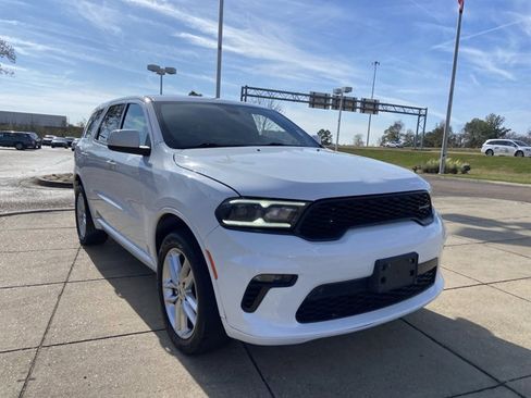 Used 2022 Dodge Durango GT image 2