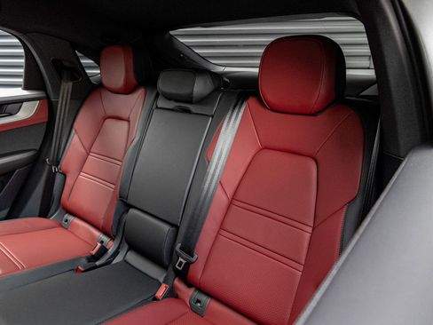 New 2026 Porsche Cayenne E-Hybrid Coupe image 26