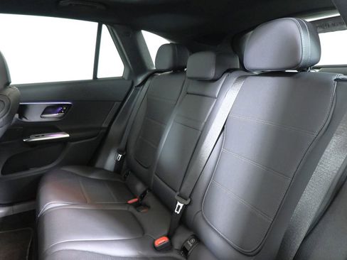 Certified 2026 Mercedes-Benz GLC 300 4MATIC image 4