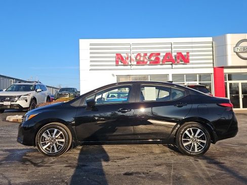 Used 2024 Nissan Versa SV w/ Trunk Package image 2