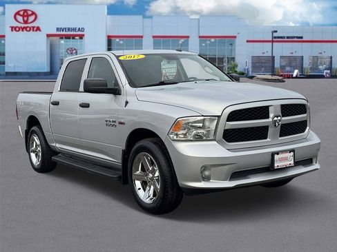 Used 2017 RAM 1500 Express image 2