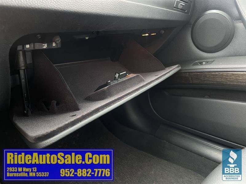 Used 2011 BMW 328i xDrive Coupe AWD/4WD image 36