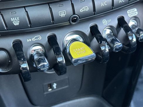Used 2023 MINI Cooper SE image 24