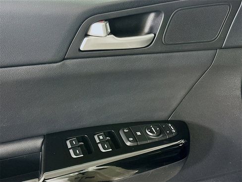 Certified 2022 Kia Sportage Nightfall Edition w/ Nighfall AWD Premium Package image 21