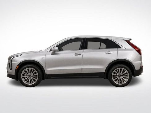 Used 2025 Cadillac XT4 Premium Luxury FWD image 5