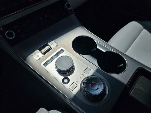 New 2026 Genesis GV70 2.5T Advanced image 30