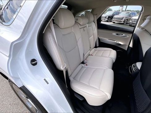 Certified 2026 Genesis GV70 2.5T AWD/4WD image 29