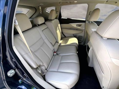 Used 2018 Nissan Murano Platinum w/ Cargo Package FWD image 25
