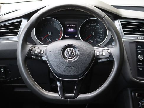 Used 2021 Volkswagen Tiguan SE AWD/4WD image 18