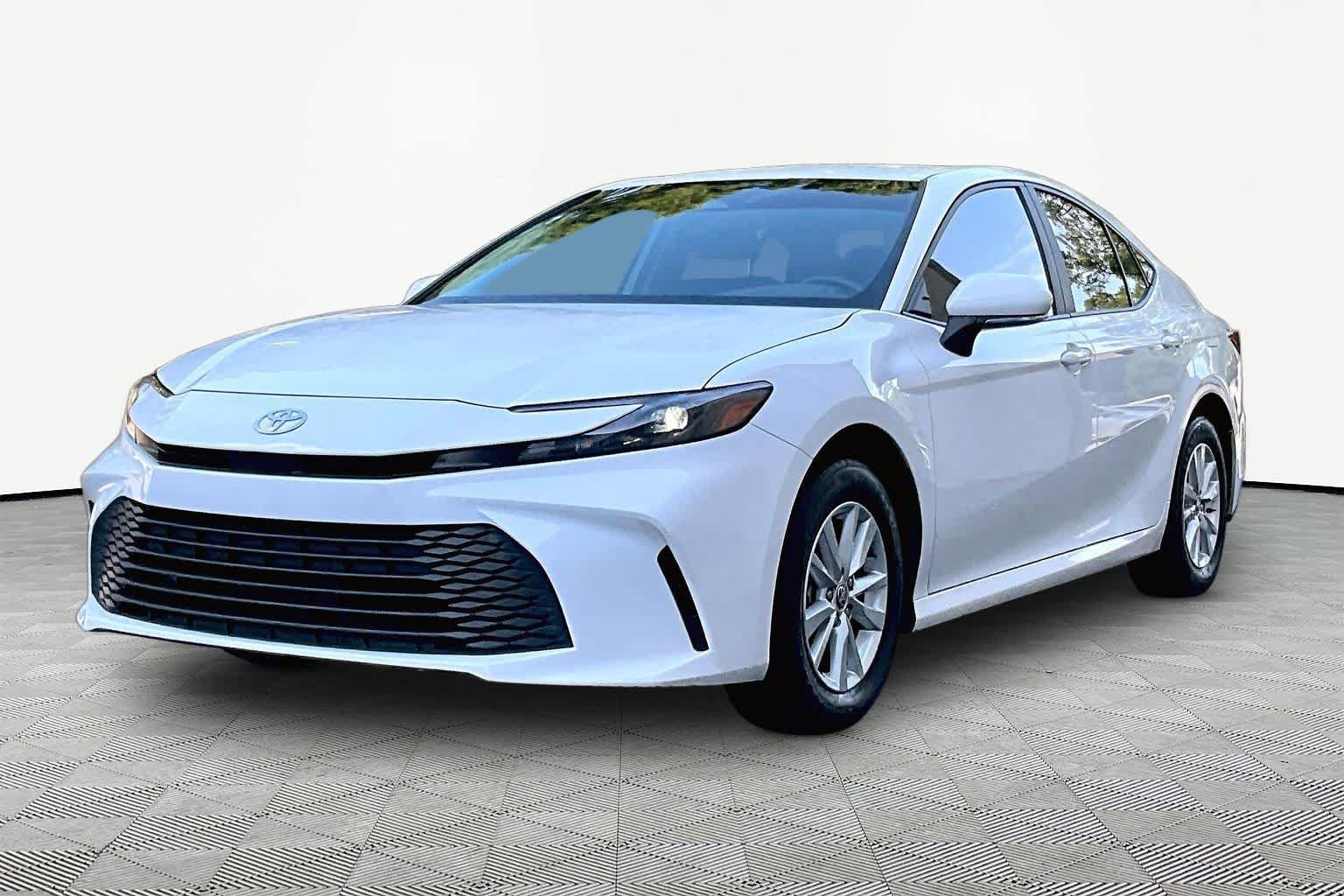Used 2025 Toyota Camry LE w/ Convenience Package AWD/4WD image 1