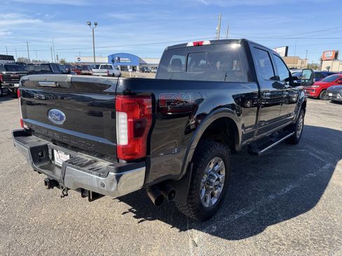 Used 2017 Ford F350 Lariat w/ Chrome Package image 5