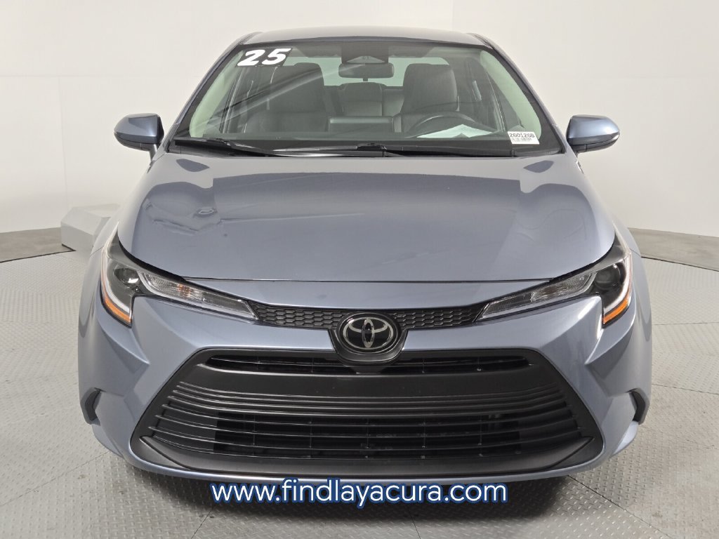 Used 2025 Toyota Corolla LE FWD image 11