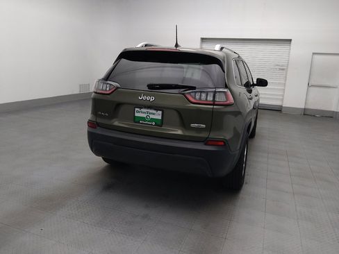 Used 2019 Jeep Cherokee Latitude w/ Popular Appearance Group AWD/4WD image 7