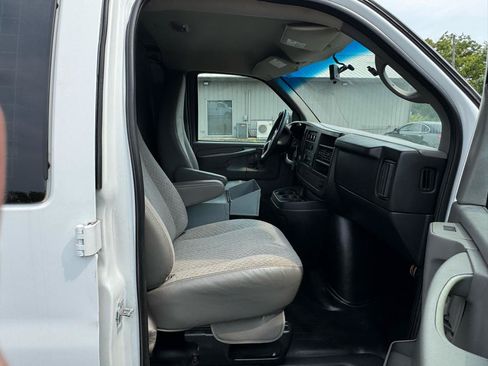 Used 2013 Chevrolet Express 1500 RWD image 13