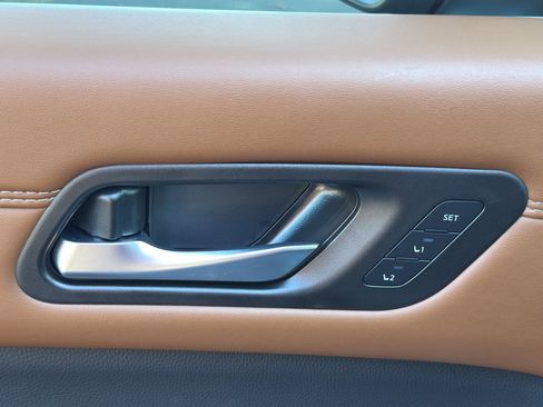 New 2025 Nissan Pathfinder Platinum image 19