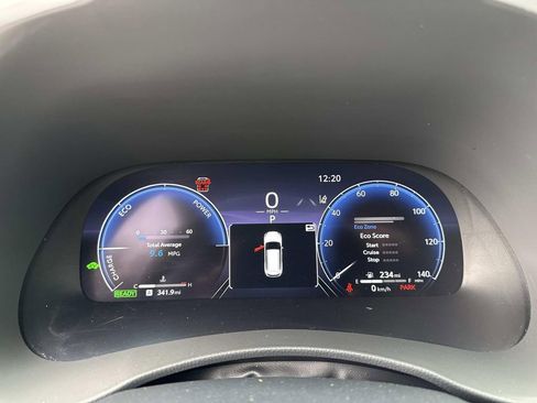 Used 2023 Toyota Highlander Limited image 28