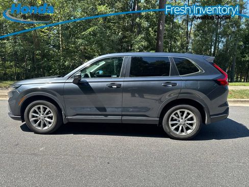 Used 2025 Honda CR-V EX image 7